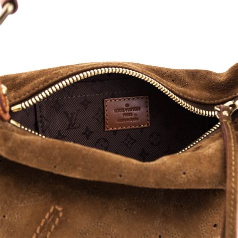 lv onatah|LOUIS VUITTON Suede Mahina Onatah PM Cacao.